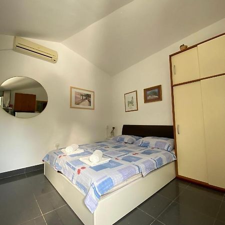 Apartmani Sara Omišalj Екстериор снимка