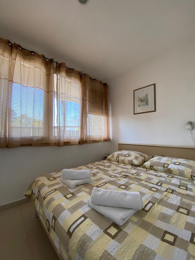 Apartmani Sara Omišalj Екстериор снимка