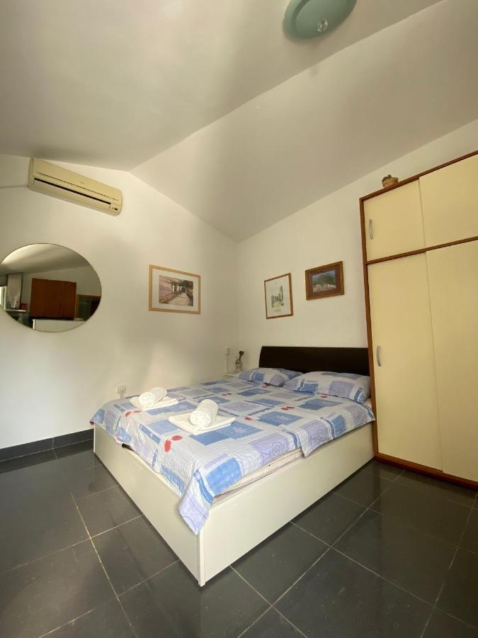 Apartmani Sara Omišalj Екстериор снимка